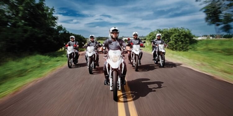 Quase 50% dos motociclistas abordados em Andradina receberam multas